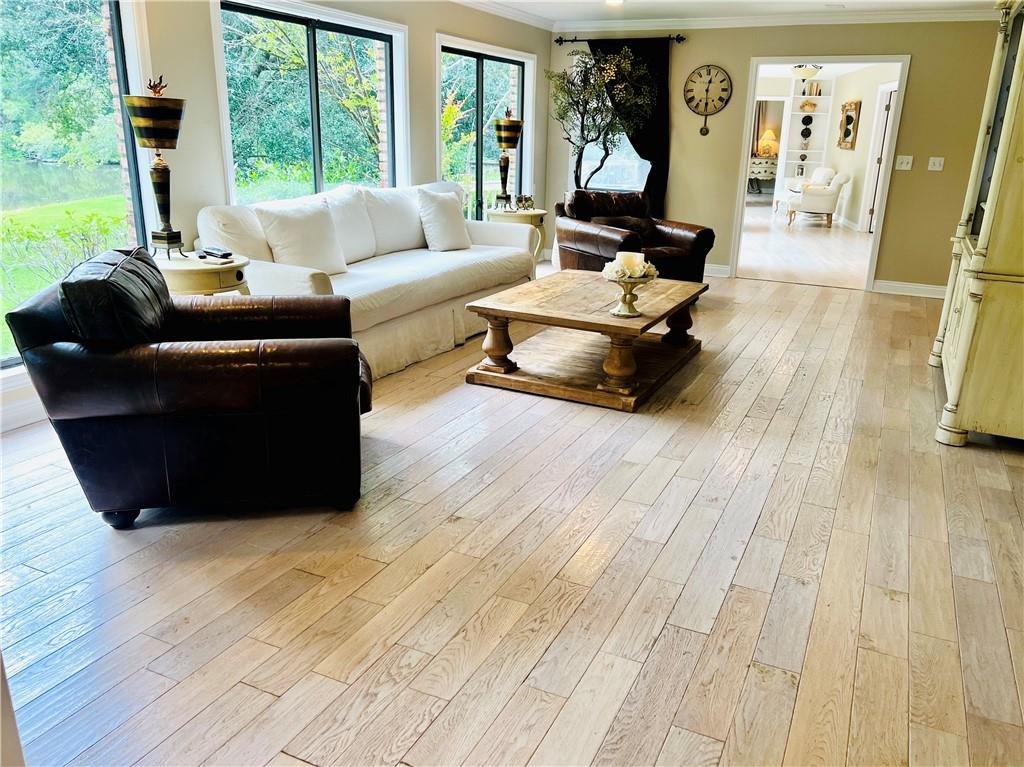 14 RIVERBEND Lane