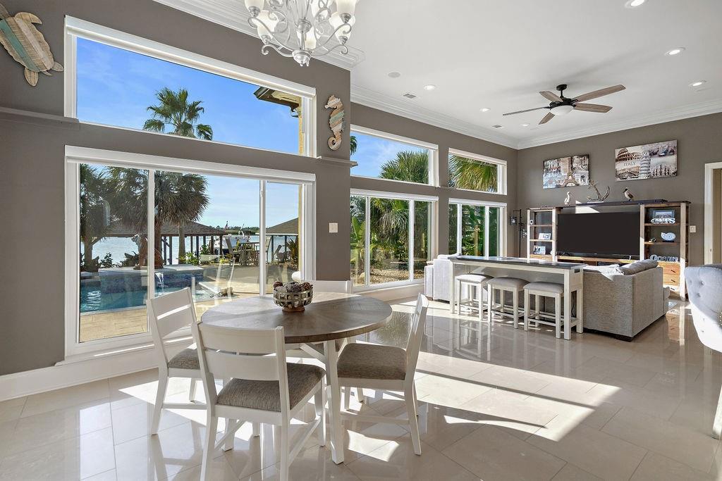 2097 S LAKESHORE Boulevard