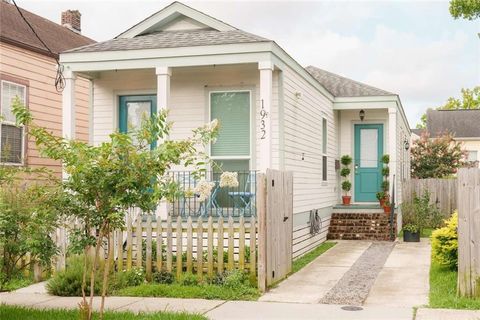 Photo of 1932 LAPEYROUSE Street, New Orleans, LA 70116 (MLS # 2553597)