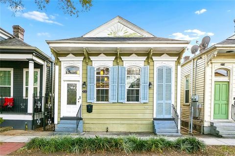 Photo of 2110 JOSEPHINE Street, New Orleans, LA 70113 (MLS # 2545936)
