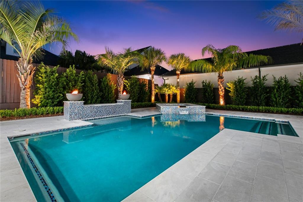 4416 RUE PLACE PONTCHARTRAIN