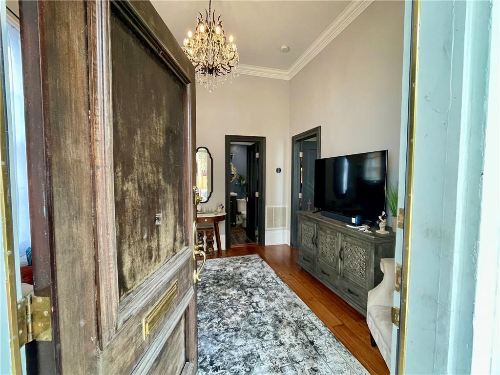 1027 WASHINGTON Avenue A