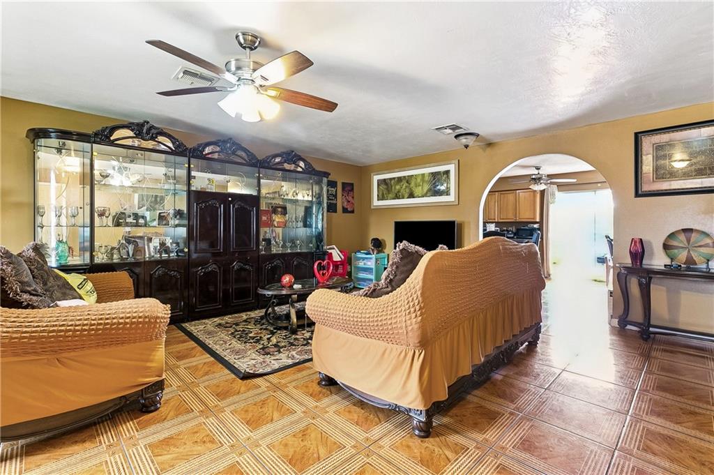 425 SUGARPINE Drive