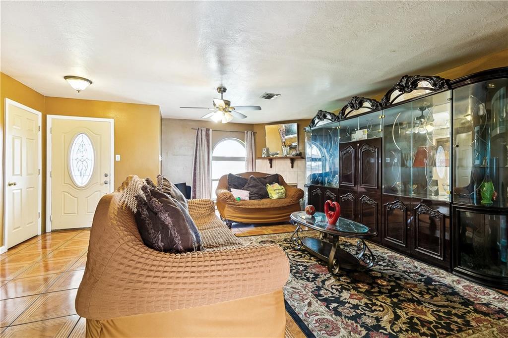 425 SUGARPINE Drive