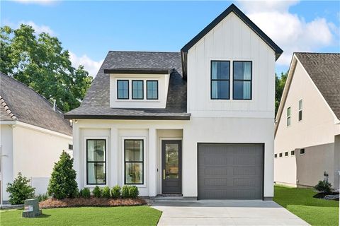 Photo of 105 COUSHATTA CIRCLE Circle, Madisonville, LA 70447 (MLS # 2564905)
