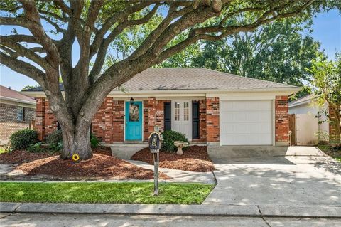 2772 RIDGEFIELD Road Gretna LA 70056