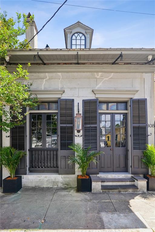 1308 HENRIETTE DELILLE Street