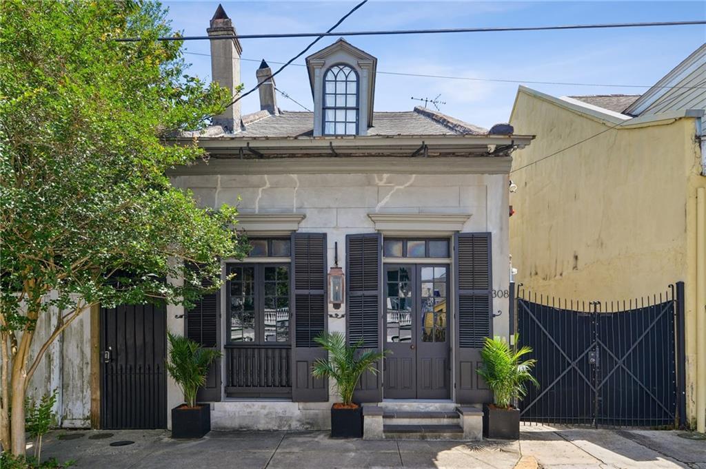 1308 HENRIETTE DELILLE Street