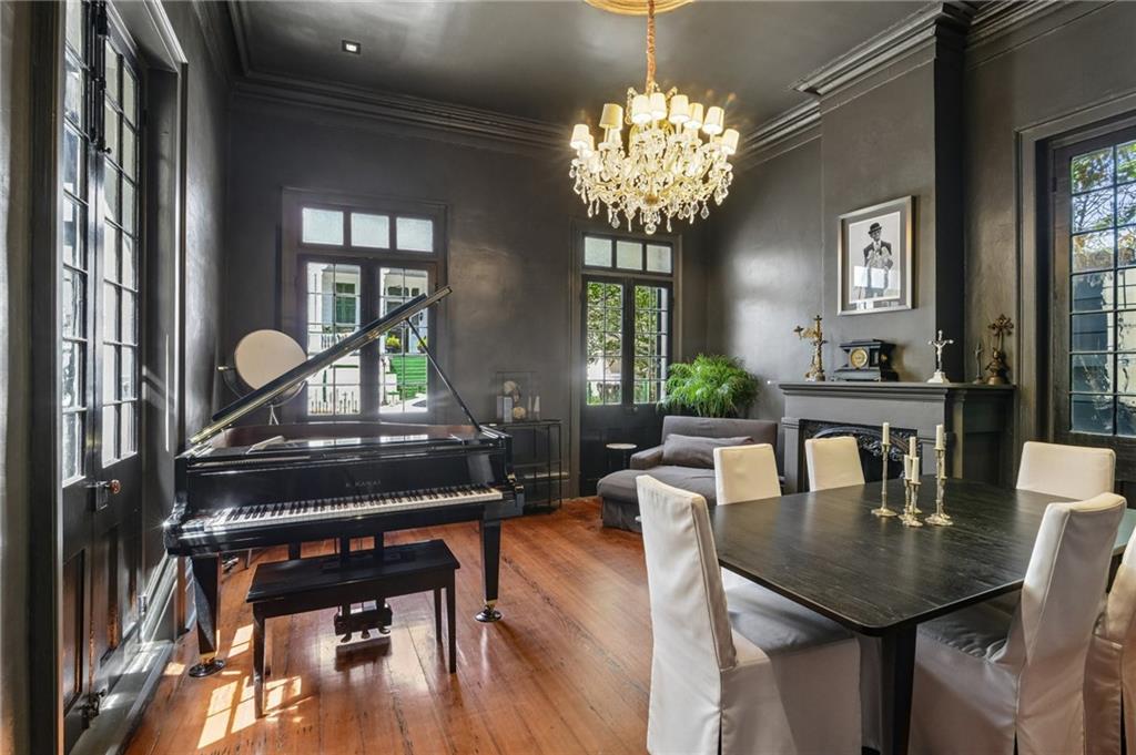 1308 HENRIETTE DELILLE Street