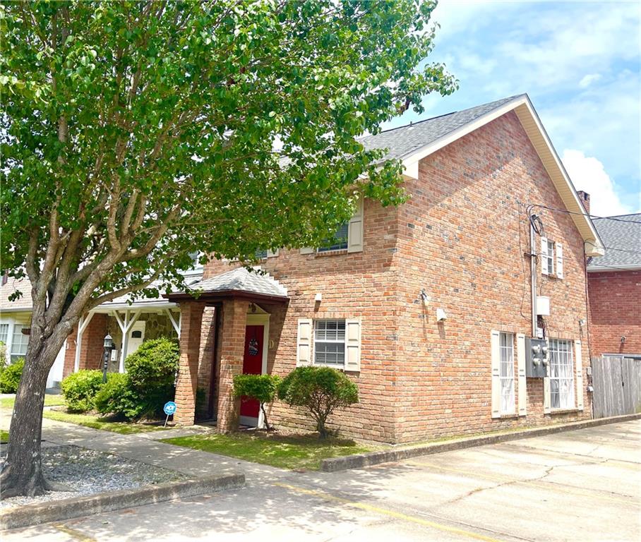 29 BRANDON HALL Drive D