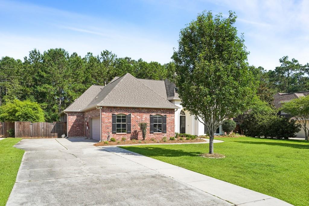 1082 WHITETAIL Drive