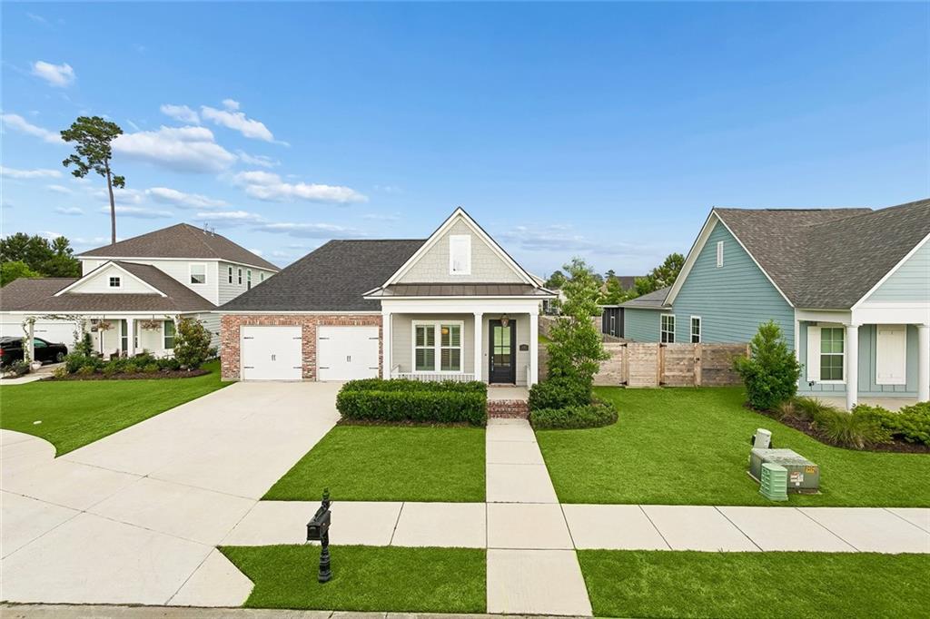2369 BRADBURY Place