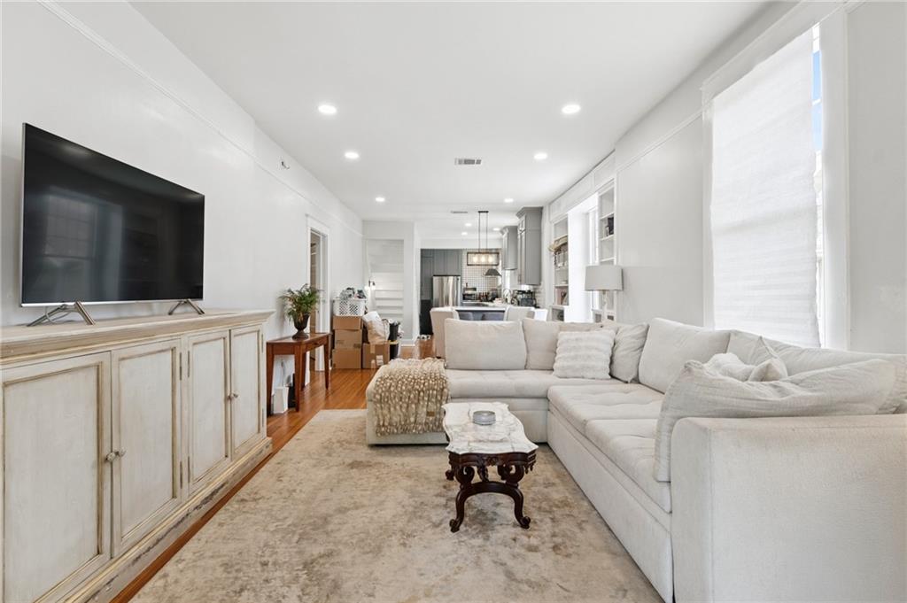 4430 S JOHNSON Street