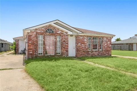 9100 02 TITANS Drive Chalmette LA 70043
