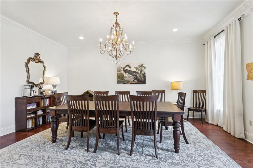 323 W LIVINGSTON Place