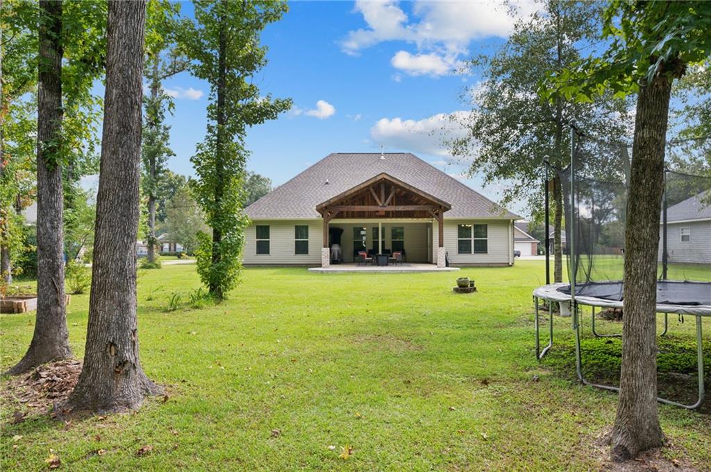 Ponchatoula, Louisiana 70454, United States, 4 Bedrooms Bedrooms, ,2 BathroomsBathrooms,Residential,Pending,43087