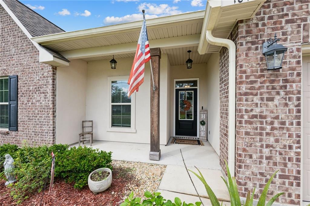 Ponchatoula, Louisiana 70454, United States, 4 Bedrooms Bedrooms, ,2 BathroomsBathrooms,Residential,Pending,43087