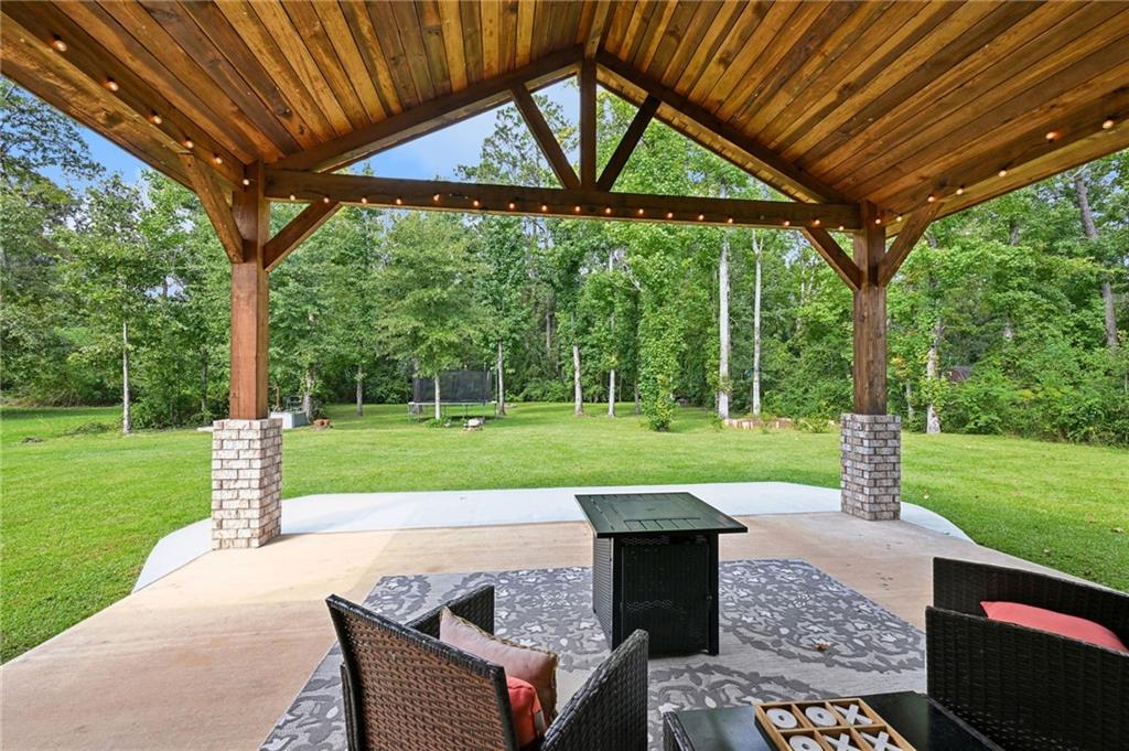 Ponchatoula, Louisiana 70454, United States, 4 Bedrooms Bedrooms, ,2 BathroomsBathrooms,Residential,Pending,43087