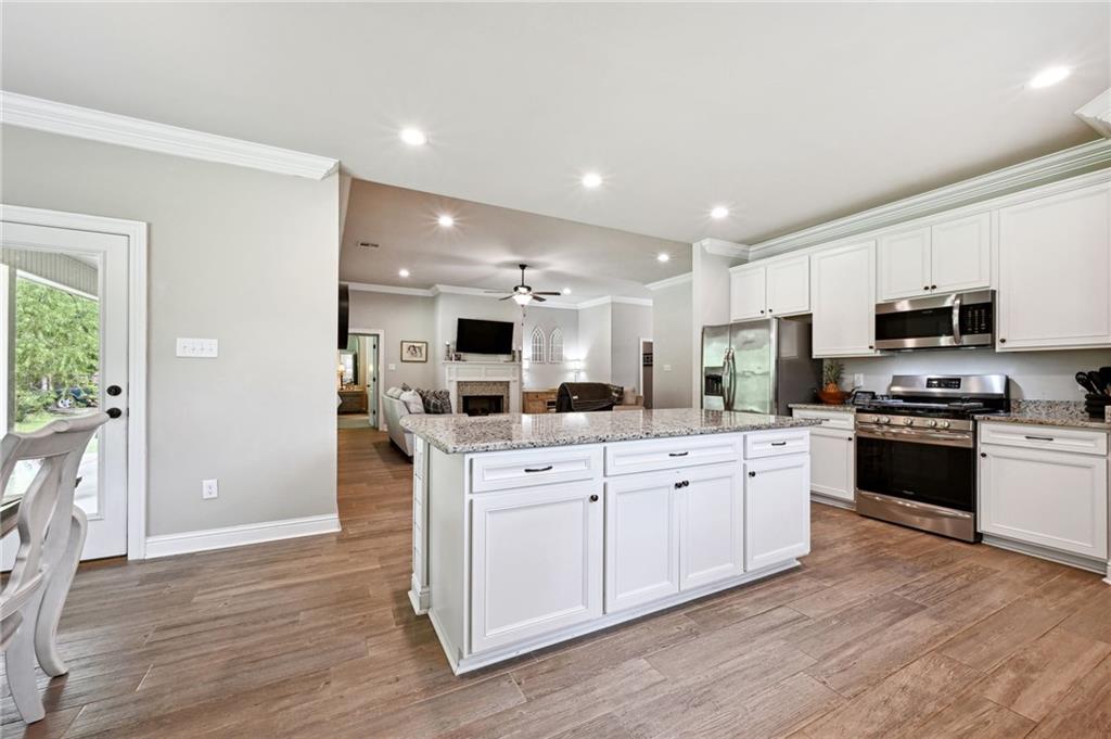 Ponchatoula, Louisiana 70454, United States, 4 Bedrooms Bedrooms, ,2 BathroomsBathrooms,Residential,Pending,43087