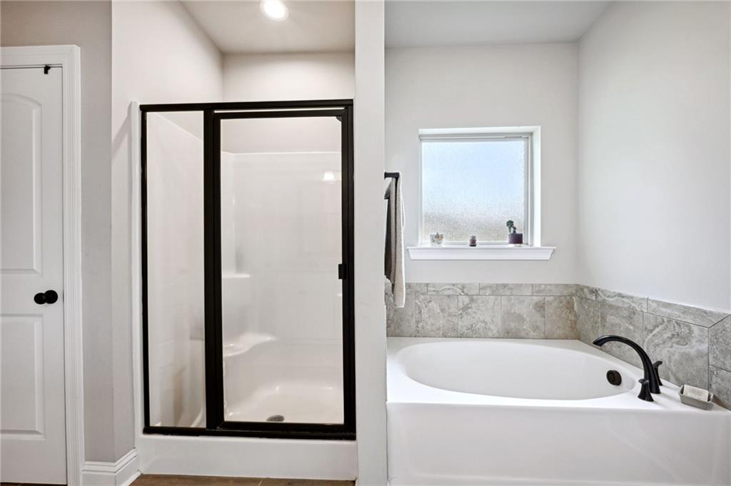 Ponchatoula, Louisiana 70454, United States, 4 Bedrooms Bedrooms, ,2 BathroomsBathrooms,Residential,Pending,43087