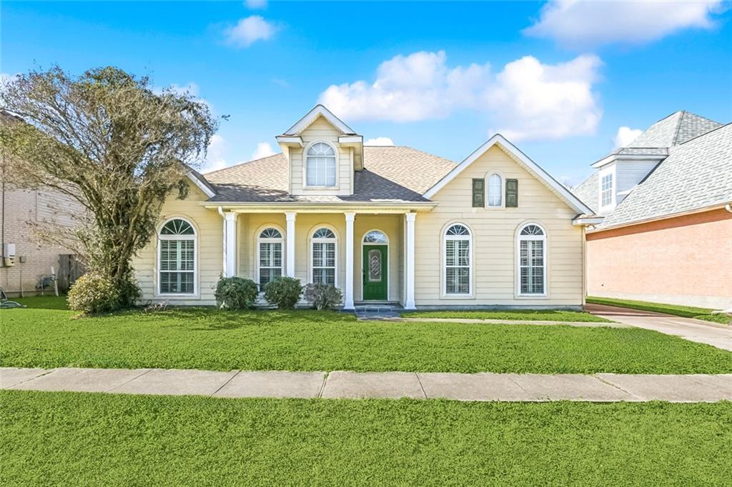 4811 LENNOX Boulevard