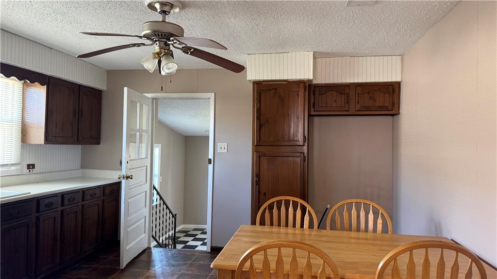 609 FARRINGTON Drive