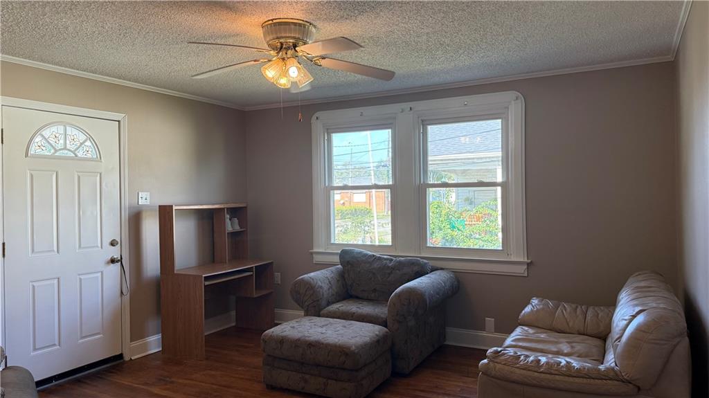 609 FARRINGTON Drive