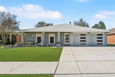 13 ECHEZEAUX Drive Kenner LA 70065