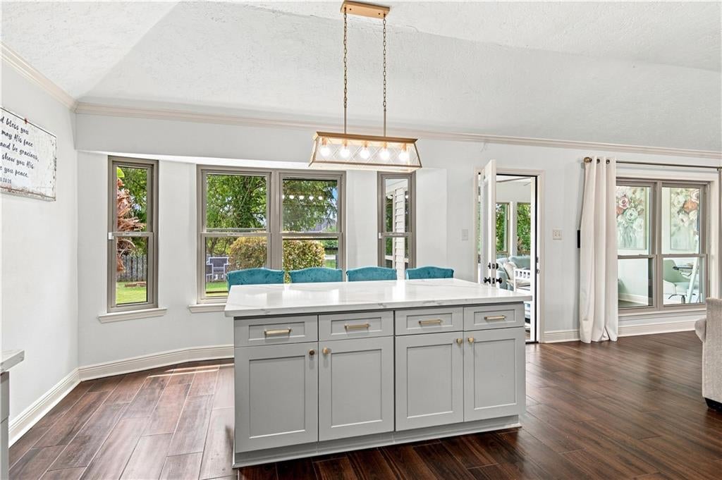 45 RIDGEWOOD Drive