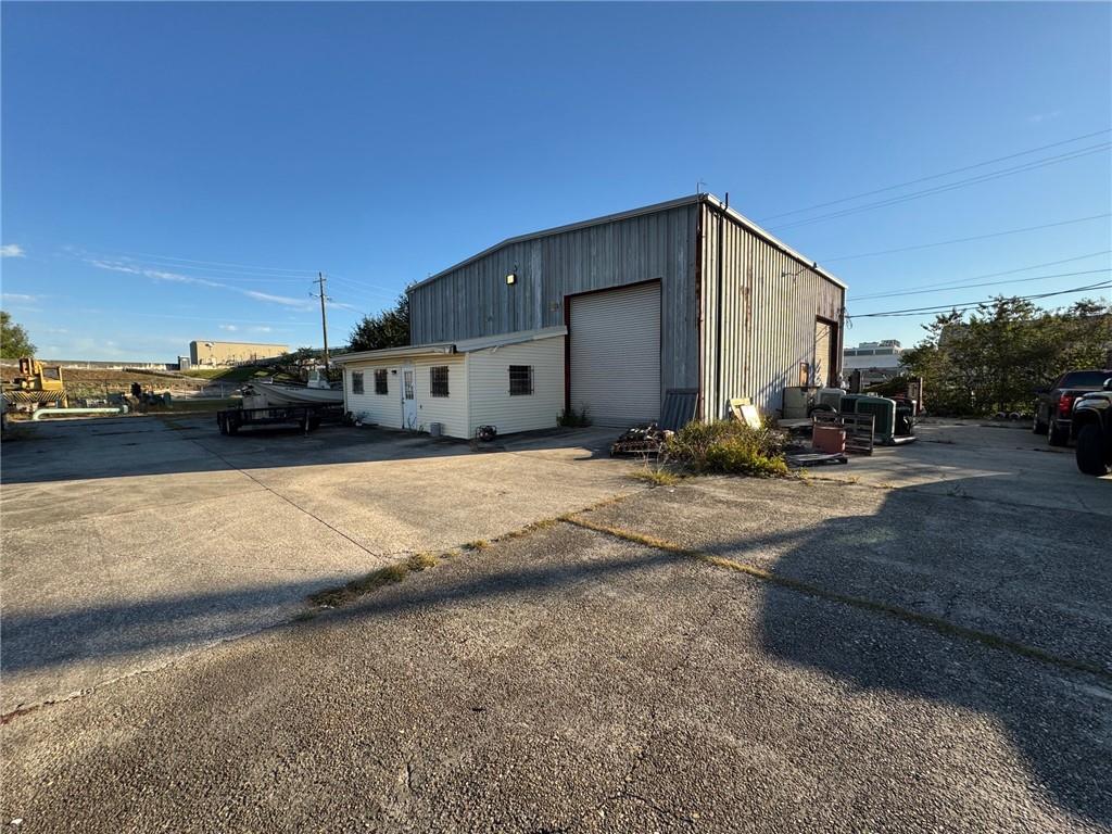 153 MAXWELL Lane