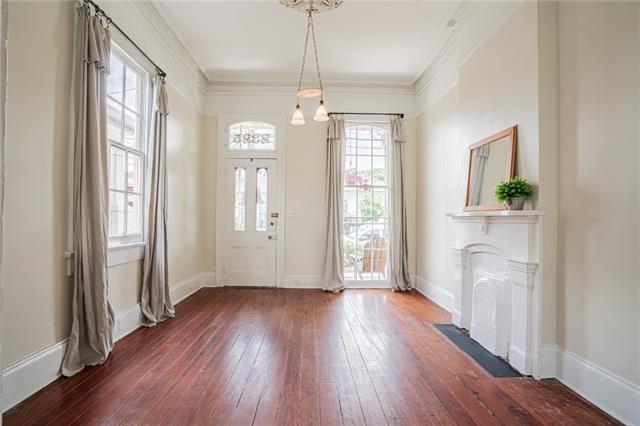 New Orleans, Louisiana 70130, United States, 2 Bedrooms Bedrooms, ,1 BathroomBathrooms,Residential,Active,57288