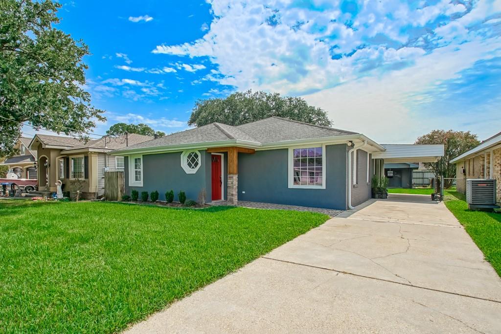 2121 MARGARET Lane