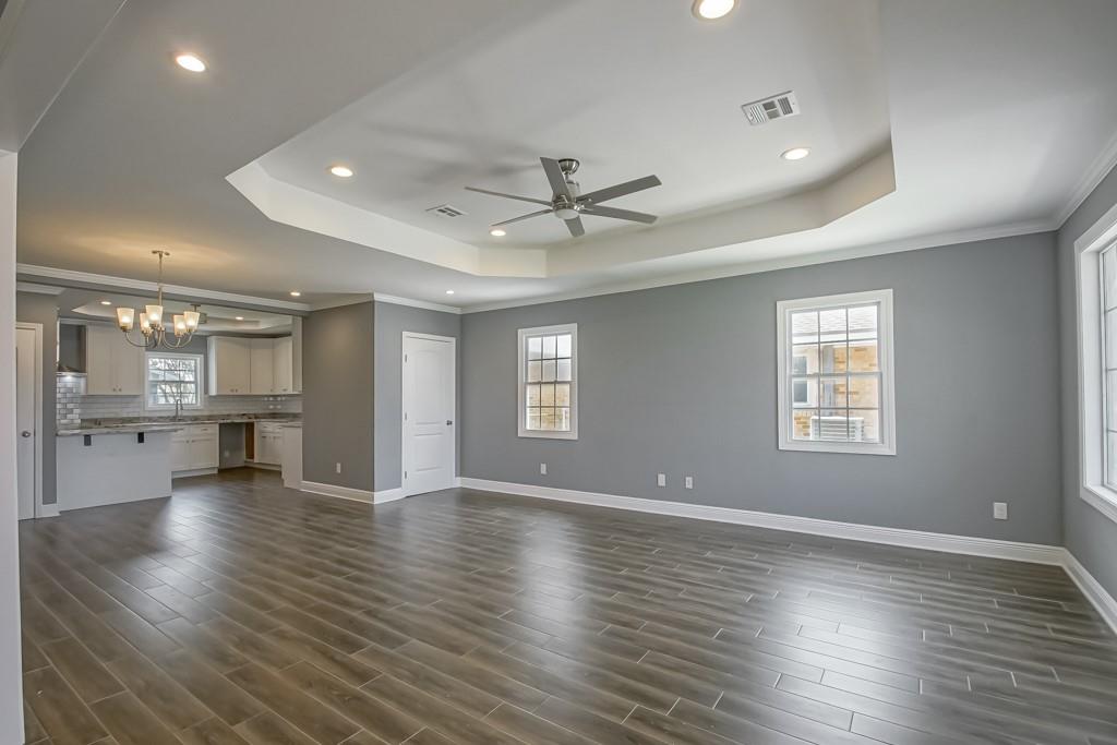 2121 MARGARET Lane