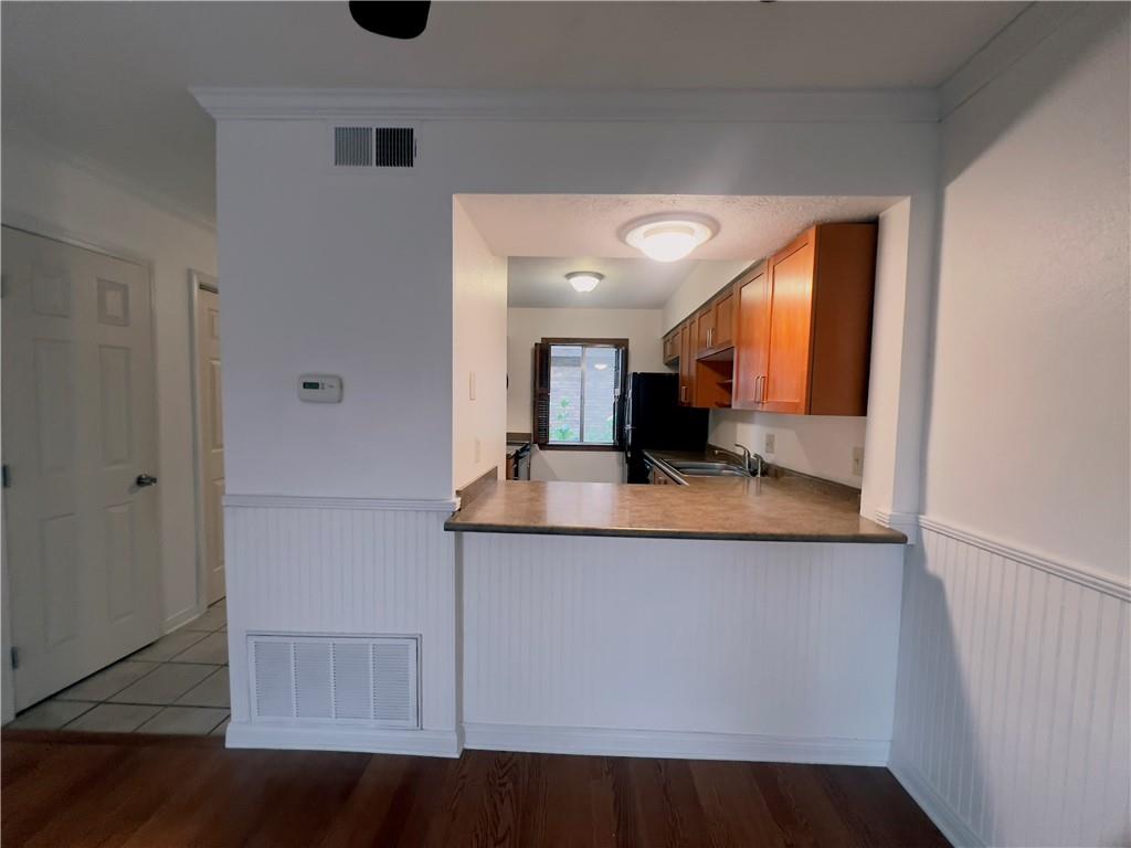 4041 DIVISION Street 4041