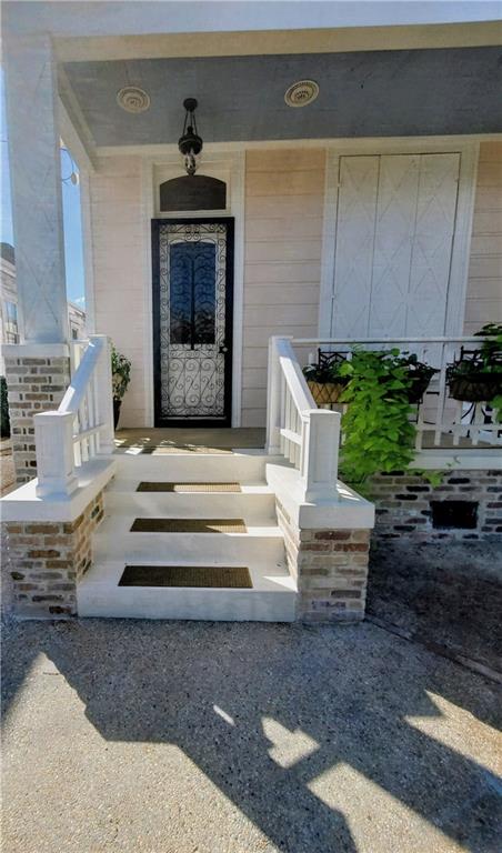 4606 CONSTANCE Street