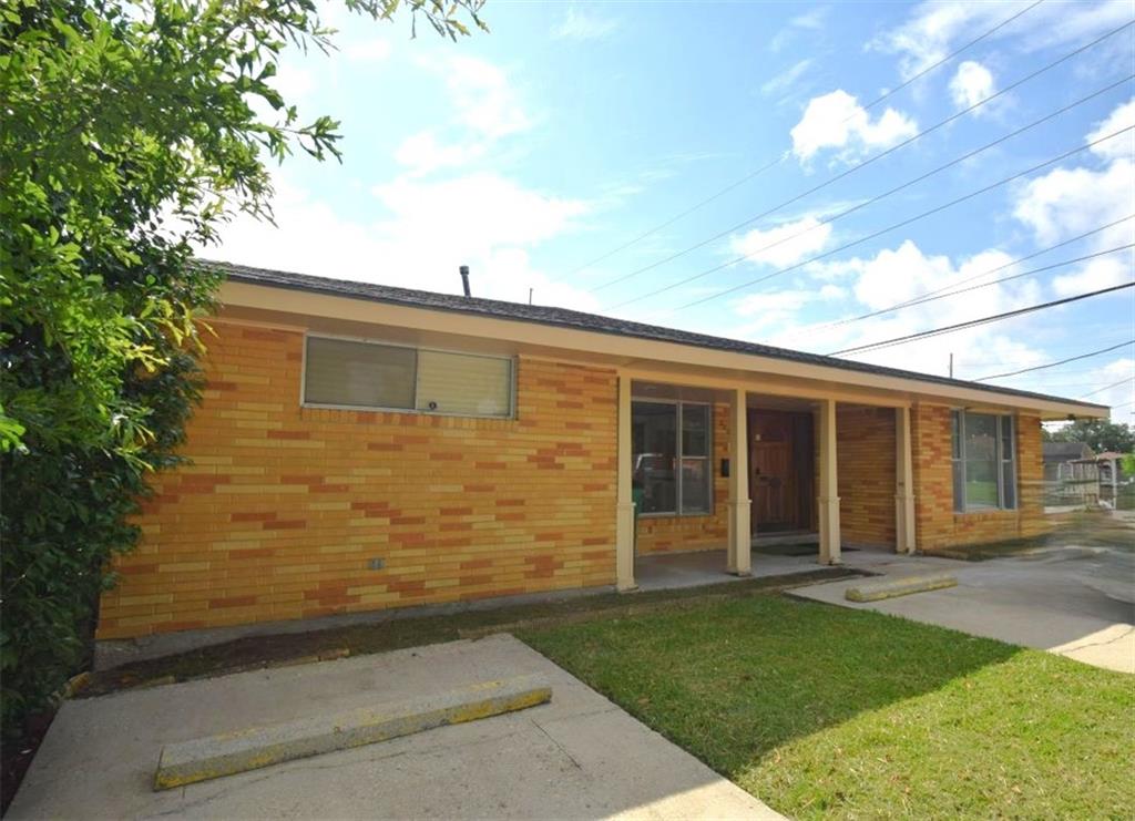 Photo 1 of 13 — 2001 ATHANIA Parkway, Metairie, LA 70001