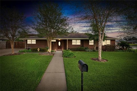 335 SAINT NICHOLAS Street Luling LA 70070