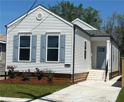 2019 HUEY P LONG Avenue Gretna LA 70053