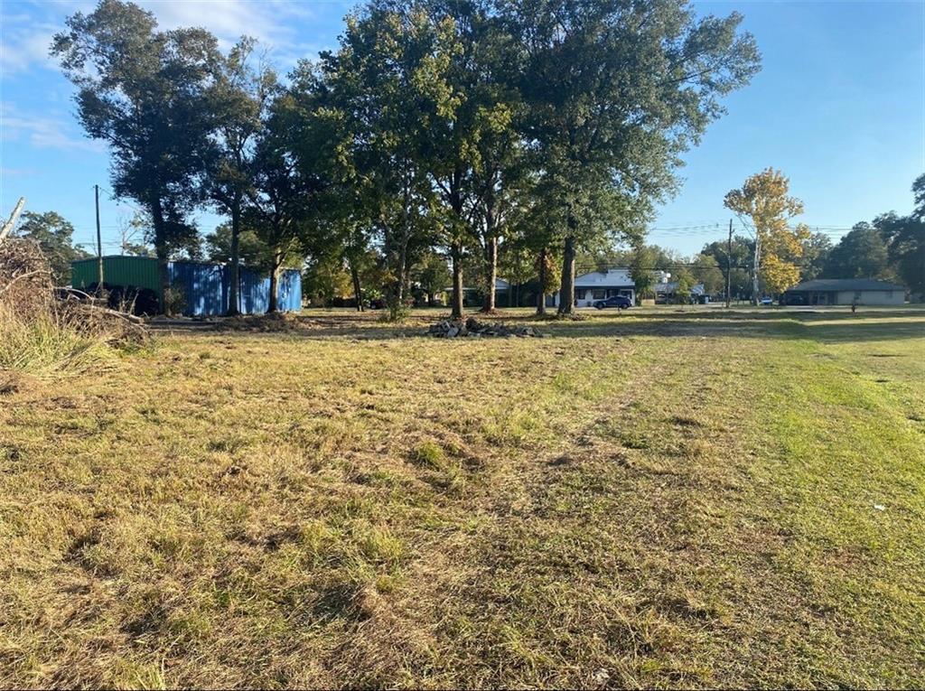 Photo 1 of 3 — 800 E PINE Street, Ponchatoula, LA 70454