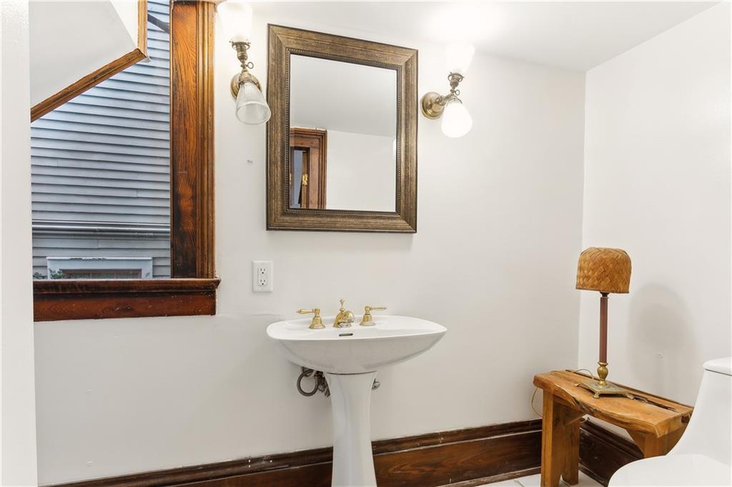 New Orleans, Louisiana 70119, United States, 3 Bedrooms Bedrooms, ,2 BathroomsBathrooms,Residential,Active,5011