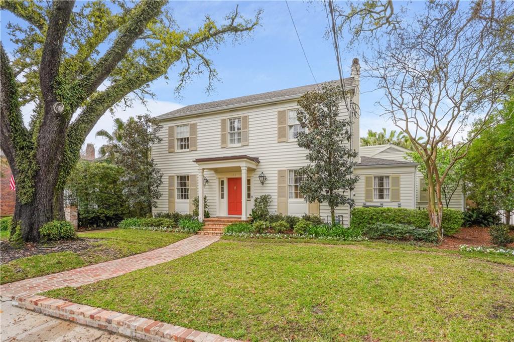 450 FAIRWAY Drive