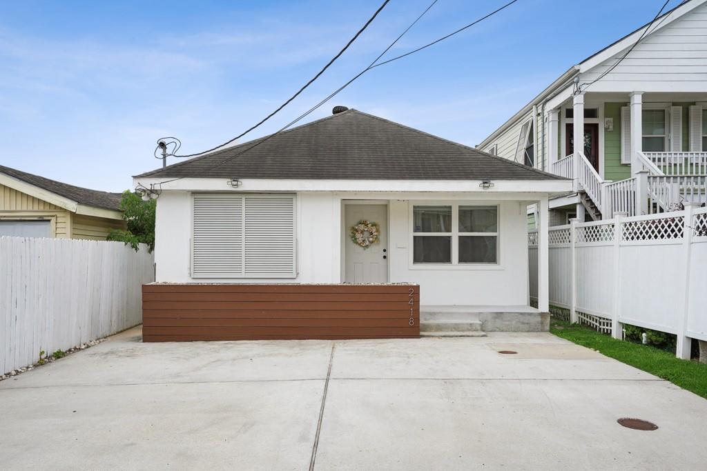 2418 NEW YORK Street