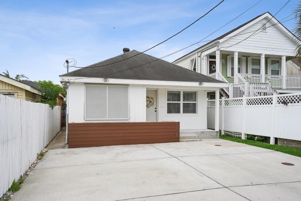 2418 NEW YORK Street