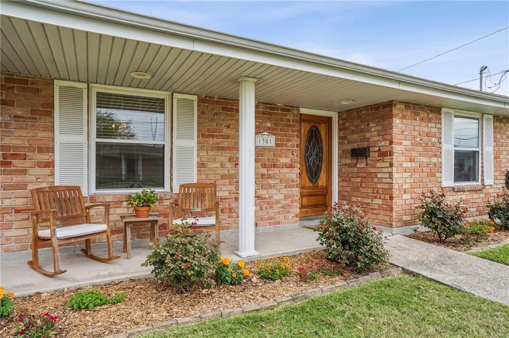 1301 RICHLAND Avenue