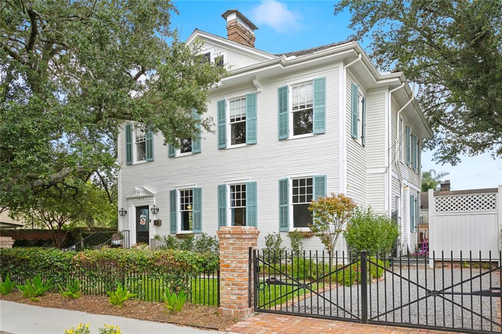 7463 DOMINICAN Street