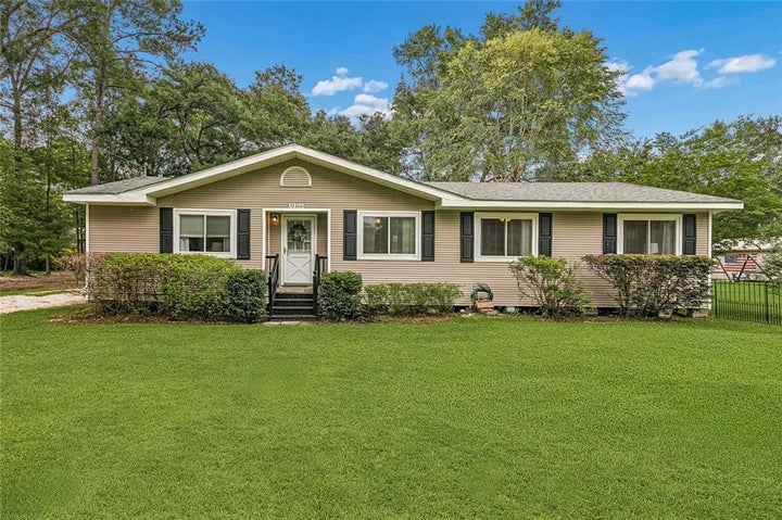 Photo 1 of 22 — 72350 FOREST Drive, Covington, LA 70433