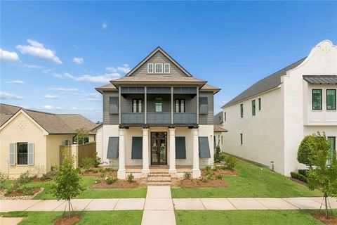 Photo of 141 BAY TREE MANOR Drive, Covington, LA 70433 (MLS # 2556128)