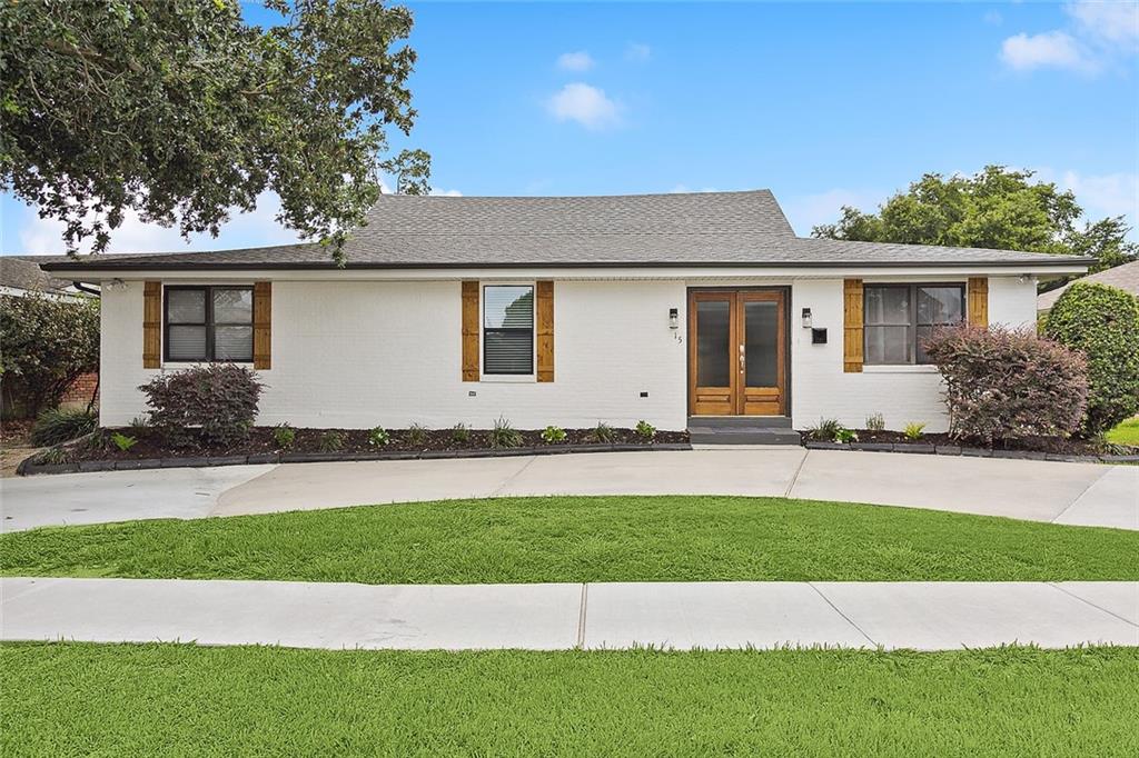Photo 1 of 25 of 15 BOIMARE Avenue house