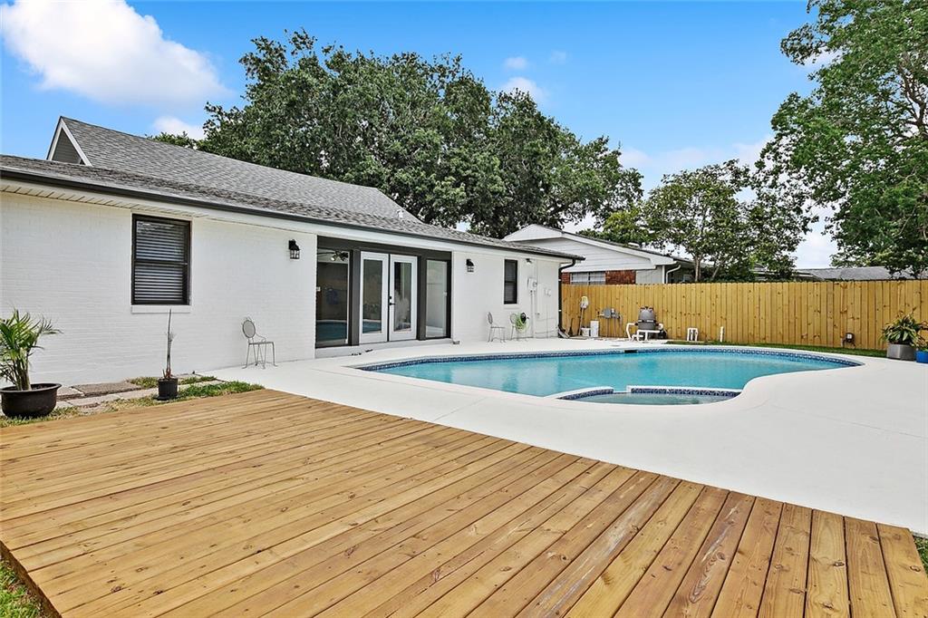 Photo 3 of 25 of 15 BOIMARE Avenue house