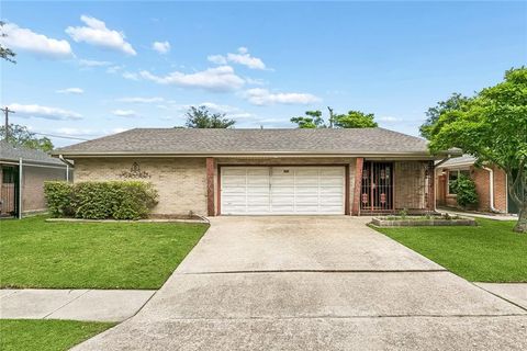 Photo of 569 ANDREWS Avenue, Metairie, LA 70005 (MLS # 2553035)